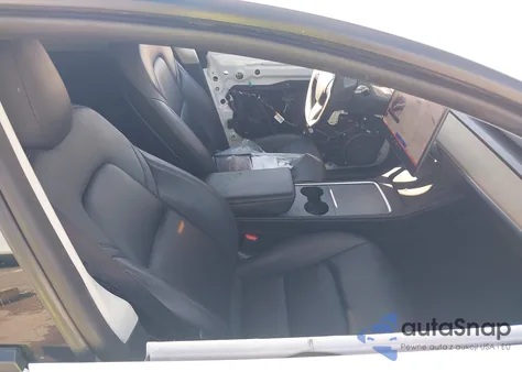 2022 Tesla Model Y Performance Dual Motor All-Wheel Drive from USA, damaged, VIN 7SAYGDEF5NF463332